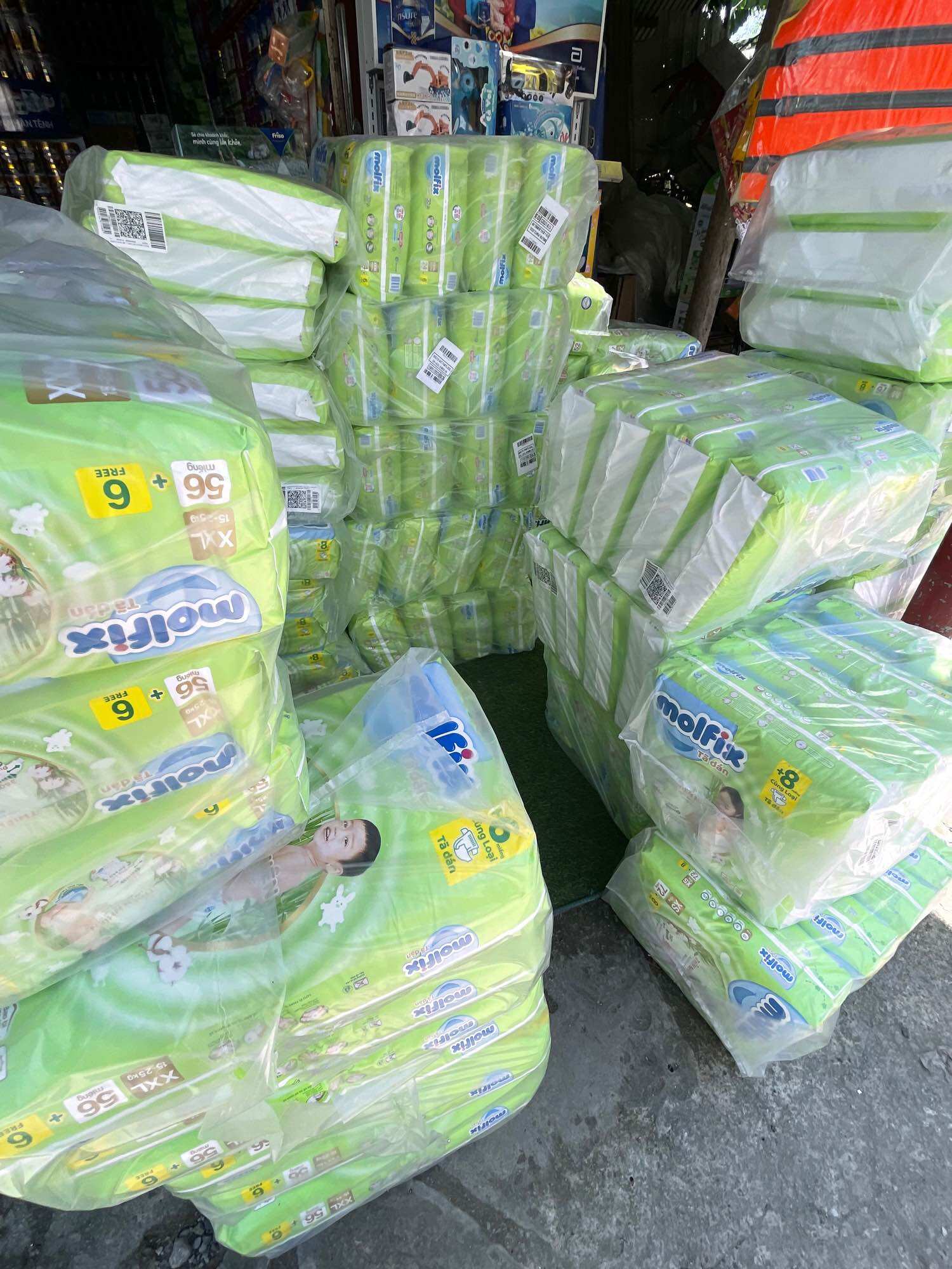 Tã Dán Sơ sinh Molfix Thiên nhiên XS70 + 6 (Dưới 5Kg)