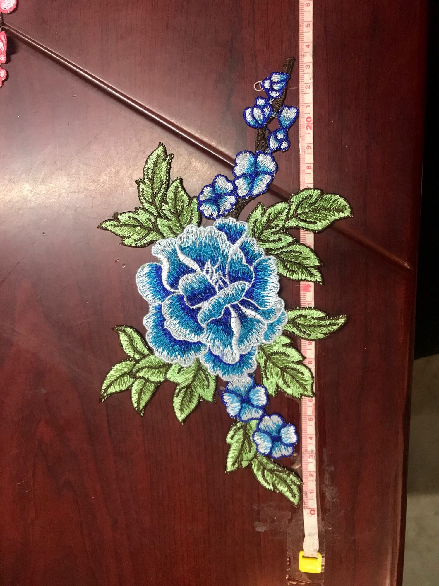 2 bông Hoa thêu trang trí mã H20