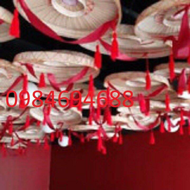 Nón lá quay thao biểu diễn văn nghệ