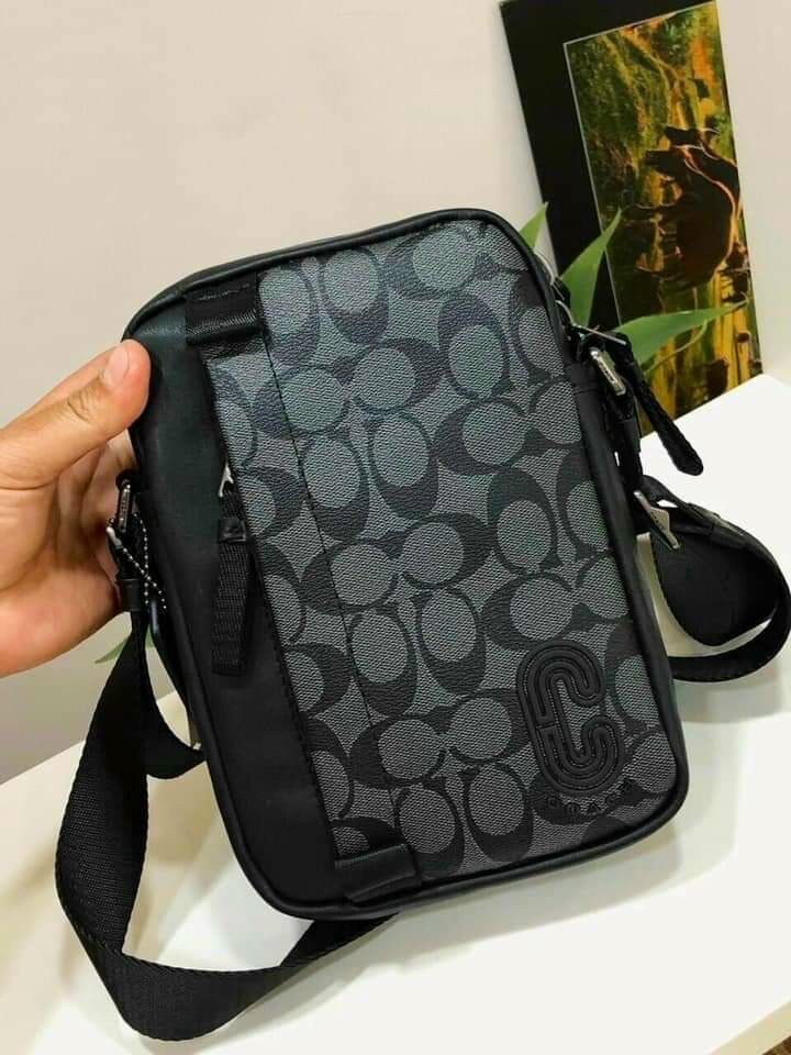 Túi Coach nam (17-24cm)