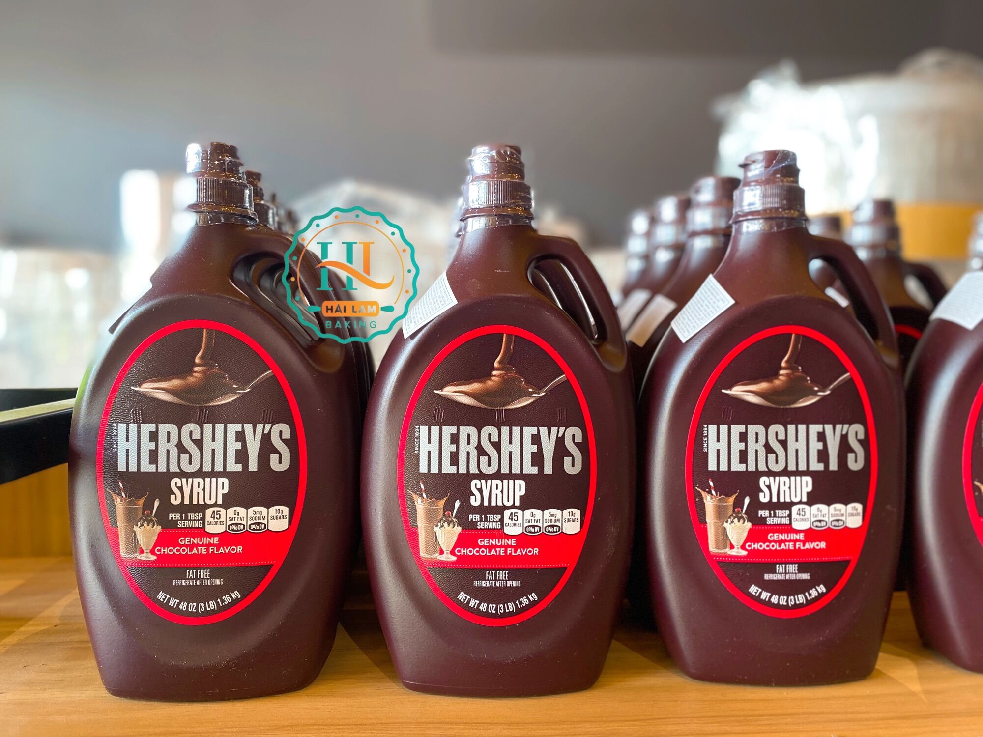 SỐT SOCOLA HERSHEY'S SYRUP CHAI 1.36KG