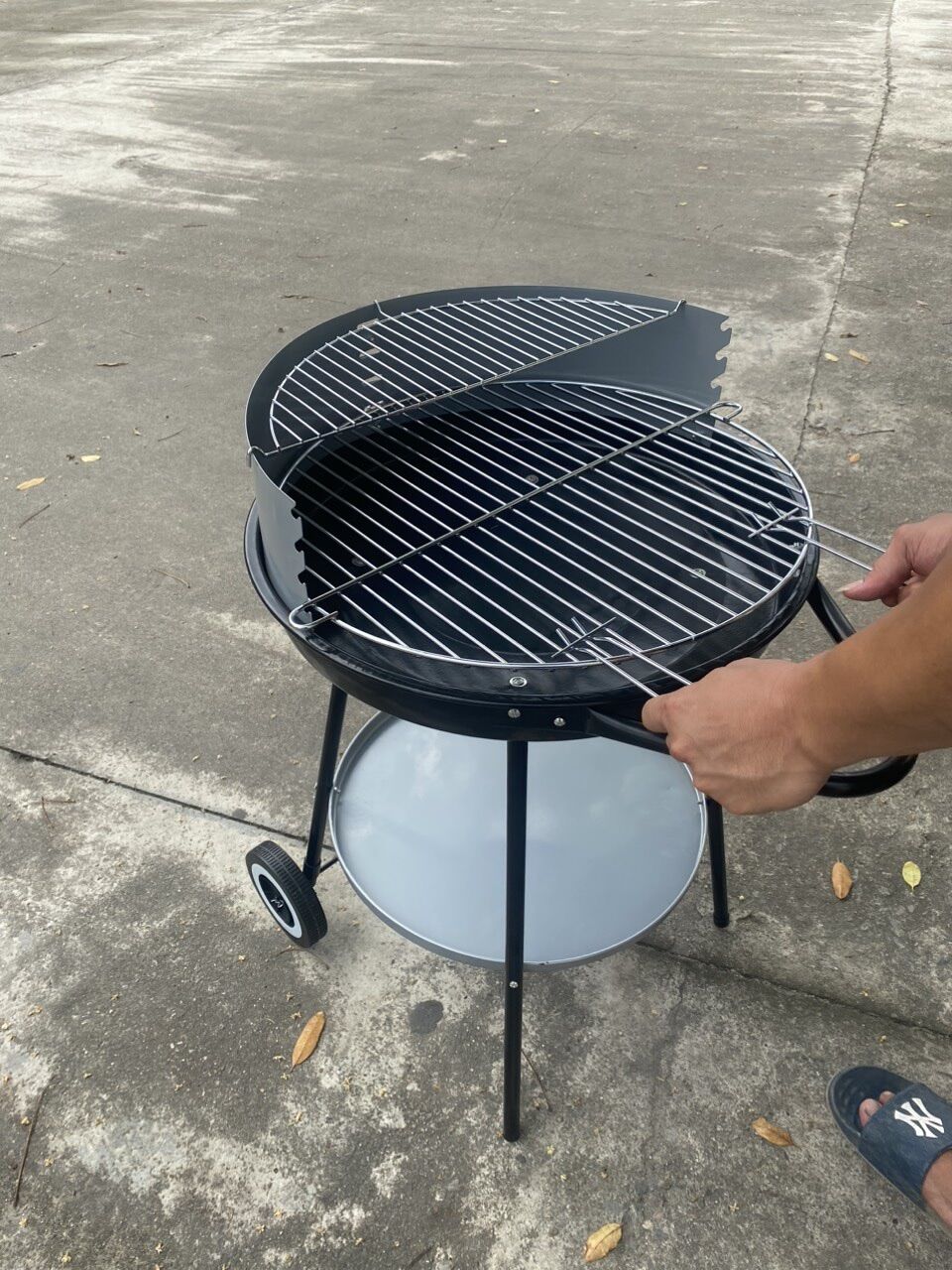 Bếp nướng than (Màu đen)