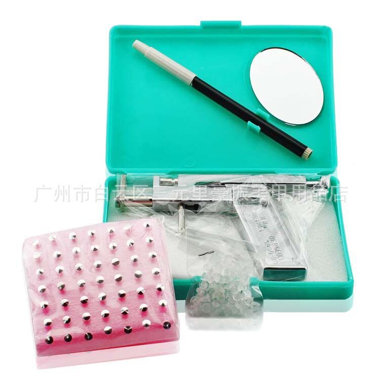 Dụng cụ bấm lỗ tai