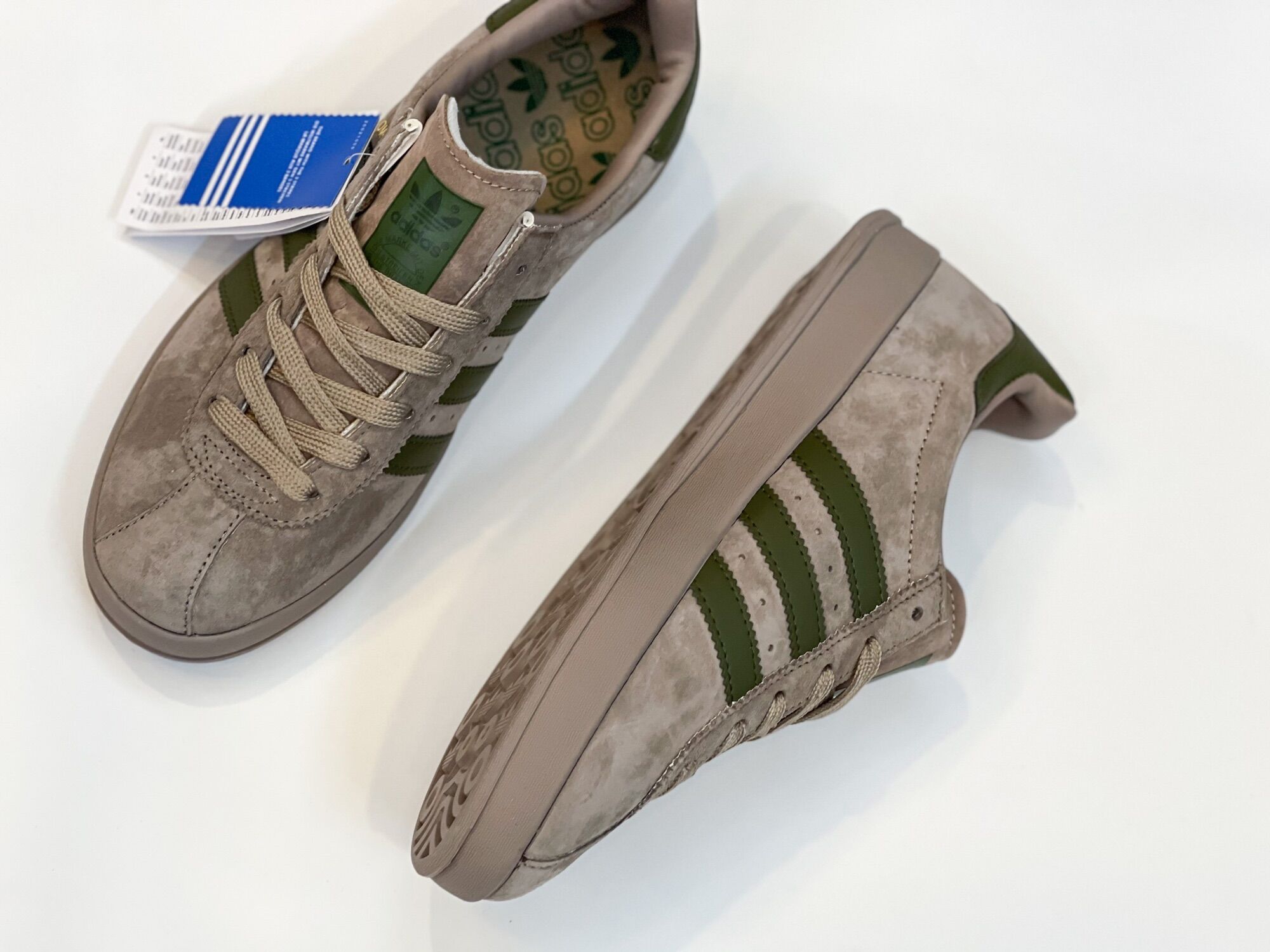 Giày Sneakers nam da lộn mới êm bền thời trang