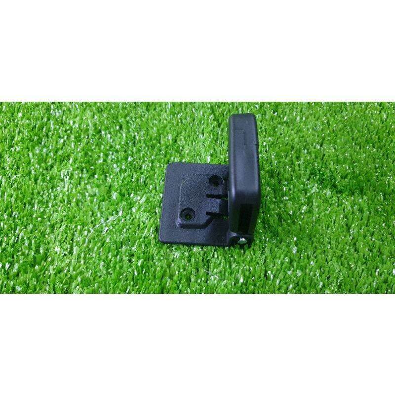 Móc treo đồ xe SH bằng nhựa