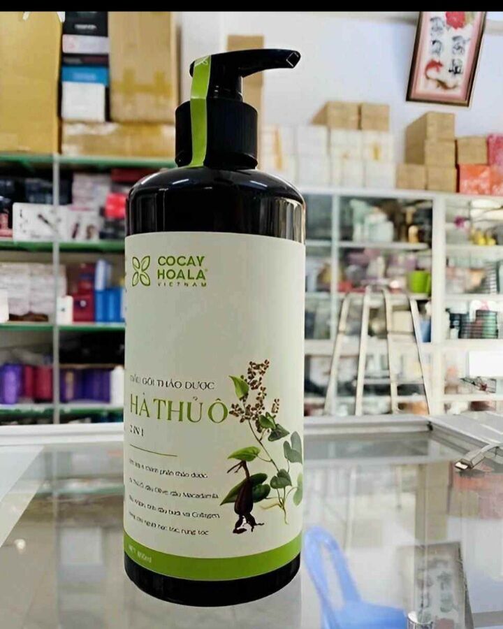 Đầu gội hà thủ ô đen tóc chắc khỏe