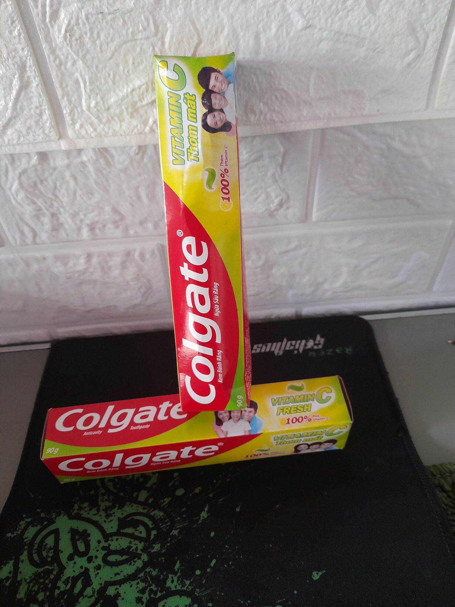 KEM ĐÁNH RĂNG COLGATE NGỪA SÂU RĂNG 90G