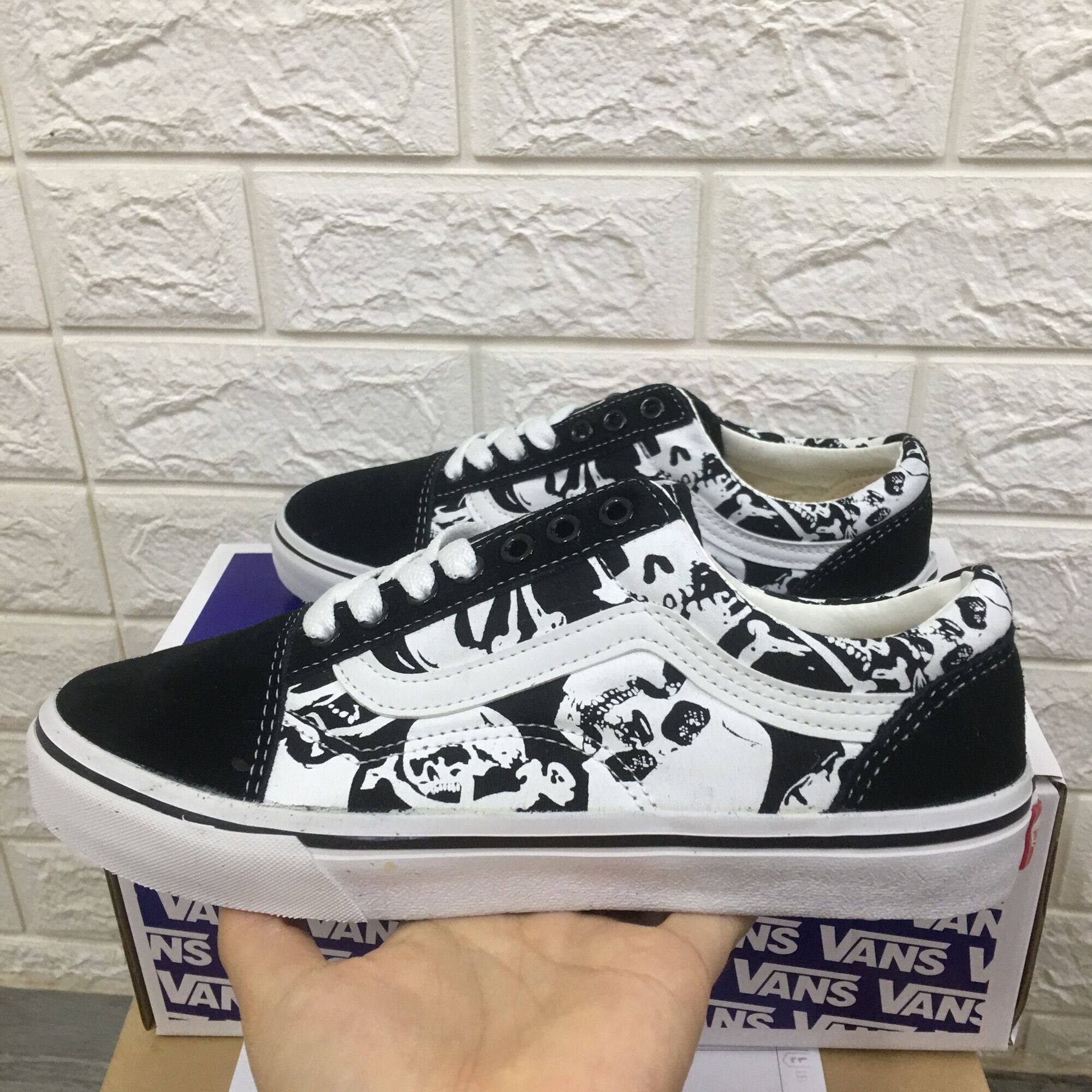 Giày vans đầu lâu size 36->43 NAM NỮ
