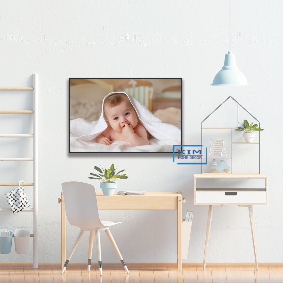 tranh decal dán tường hình em bé siêu cute