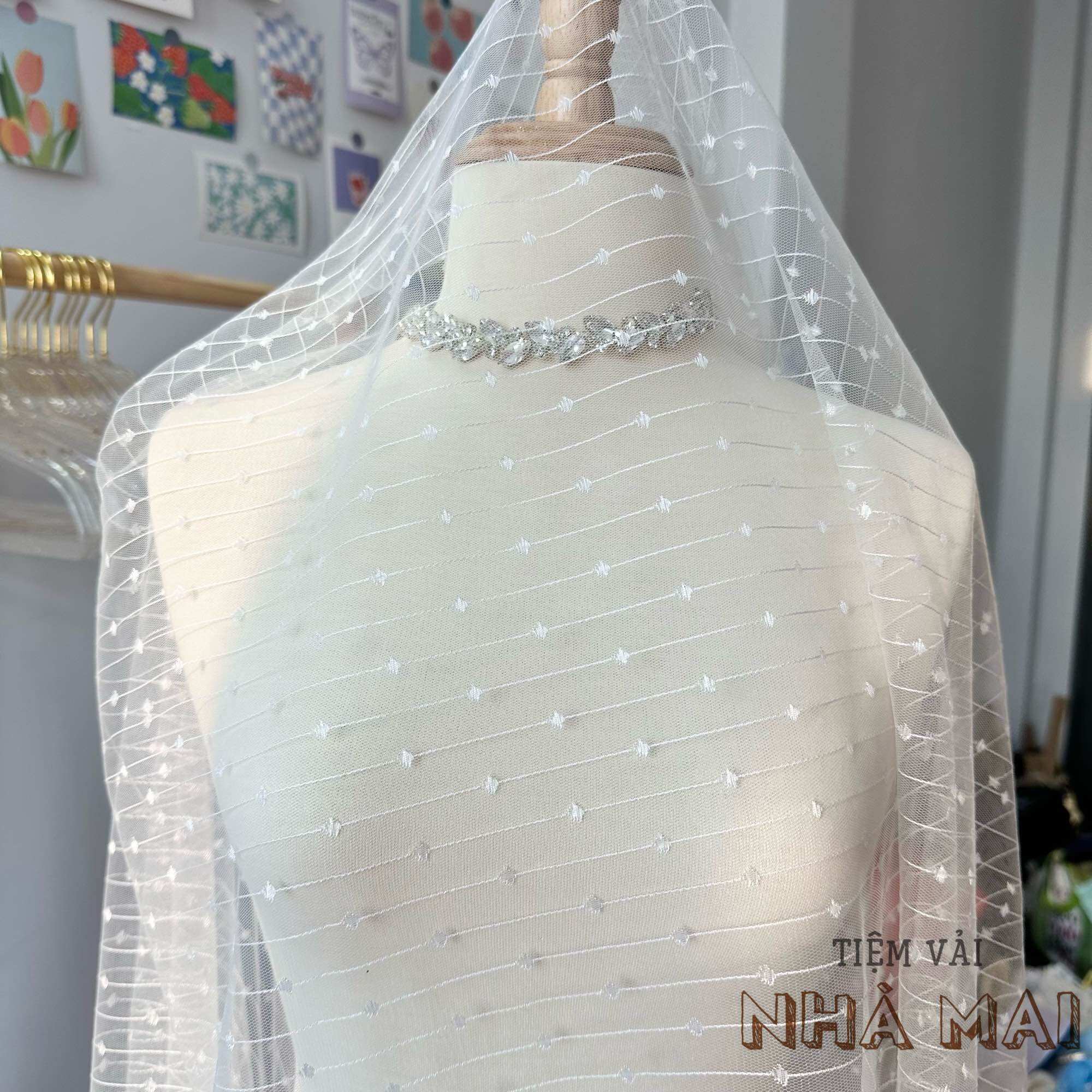 1M Vải Lưới Trắng Thêu Sọc Chấm Bi Chất Tutu Mềm