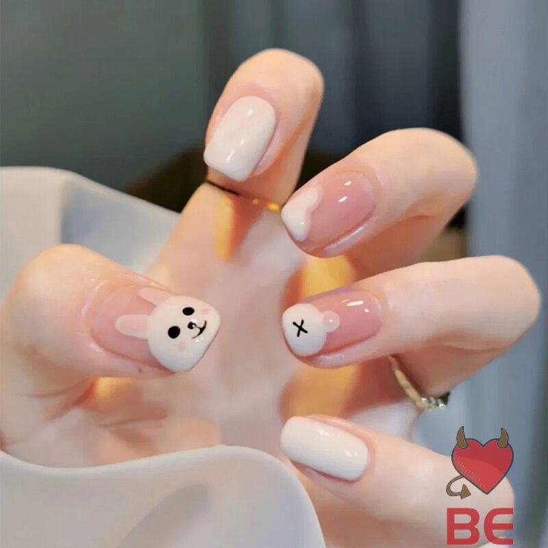 Móng tay giả thiết kế Huyền Trang Nail thỏ hồng