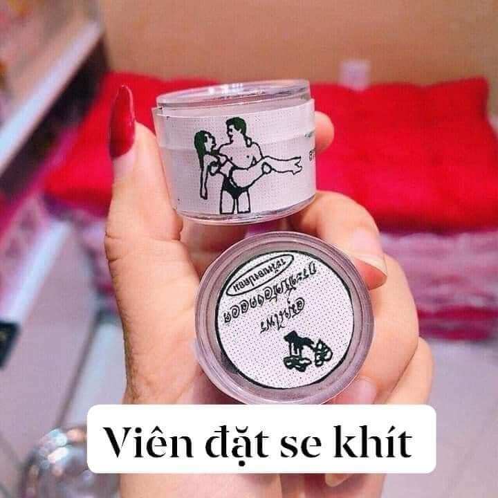 combo xà phòng thâm mông + viên đặt se khít cô bé
