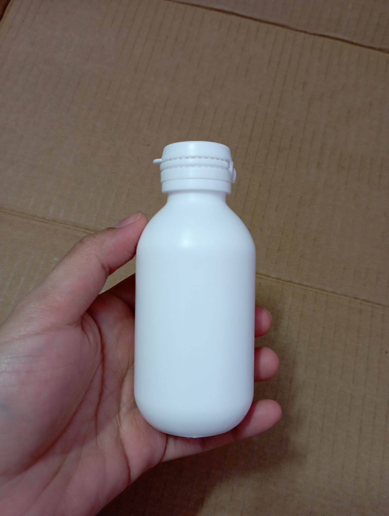 Kem sữa non, cấp ẩm, dưỡng trắng, mịn da 100ml