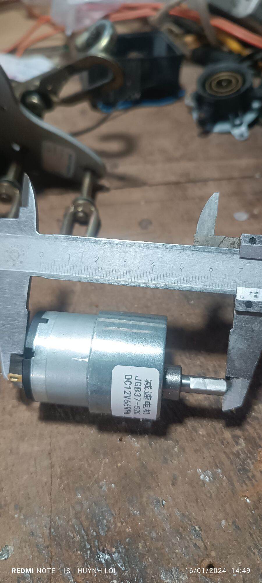 Motor máy đưa võng cho bé nhỏ