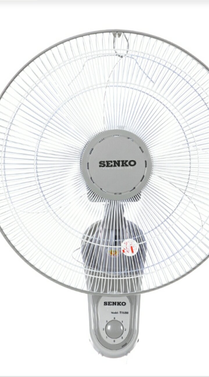 Quạt treo senko t1680