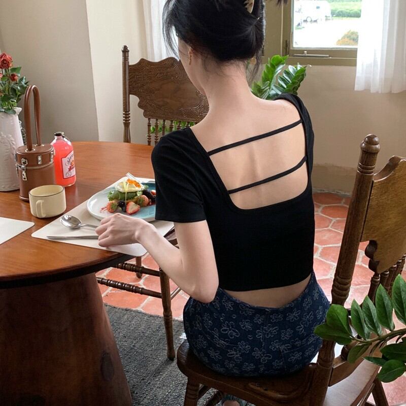 Áo croptop cổ tròn dây lưng tay ngắn
