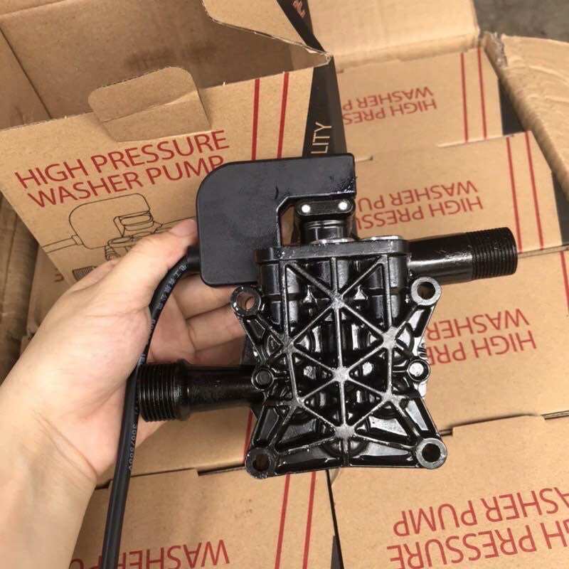 Đầu bơm áp lực máy rửa xe mini kèm rơ le