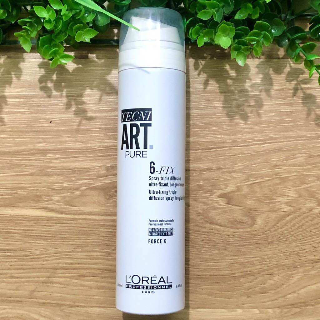 Xịt định hình và giữ nếp tóc siêu cứng cấp độ 6 loreal 300ml