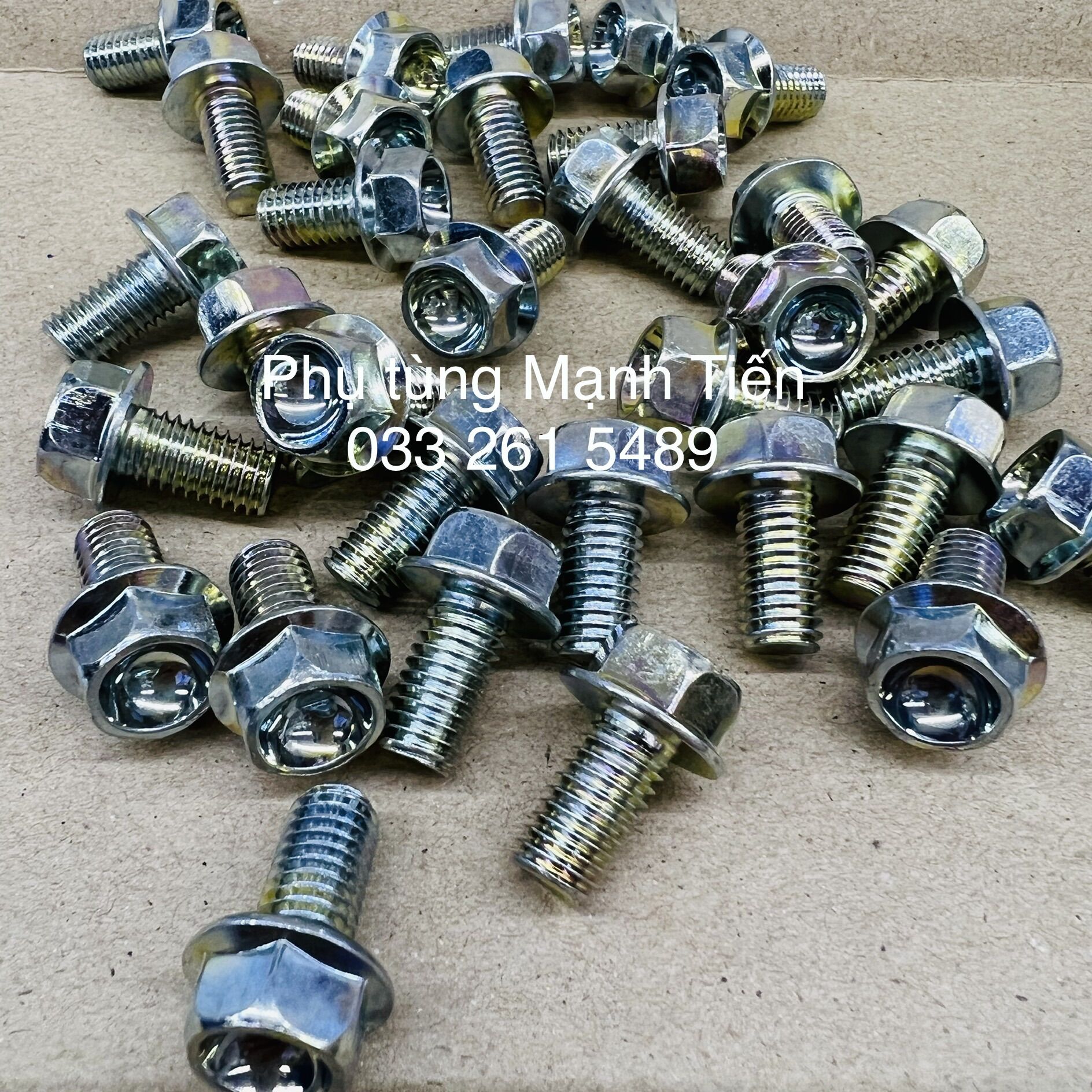 Ốc 8 li 1.5 phân đầu lõm (XB6.7)