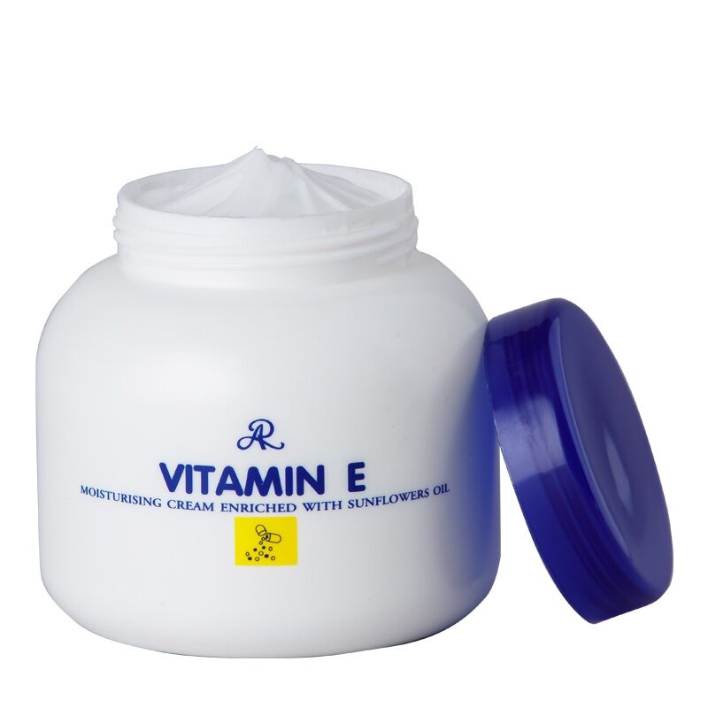 Kem làm mềm da , ủ gót chân vitamin e