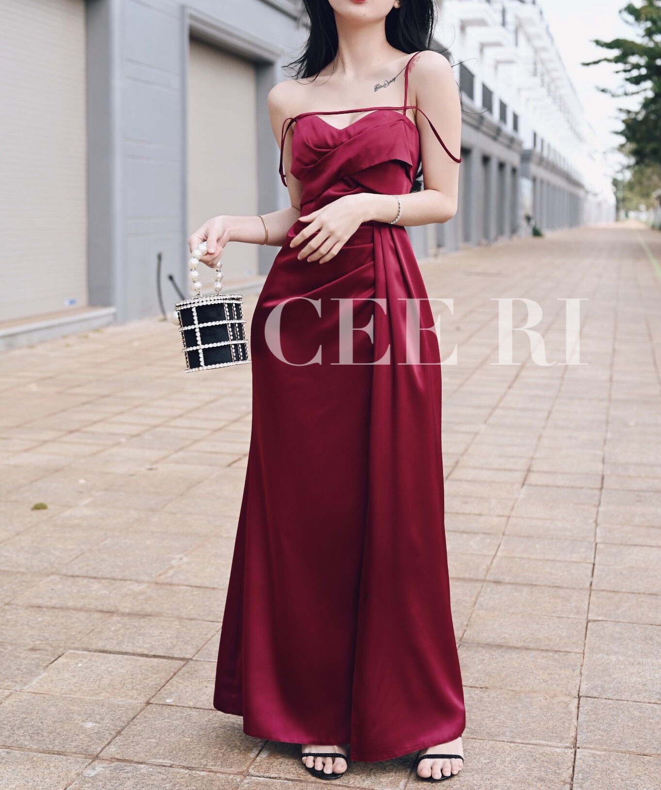 ( ẢNH THẬT - CHÍNH CHỦ CEERI ) Đầm lụa đen sang trong quý phái