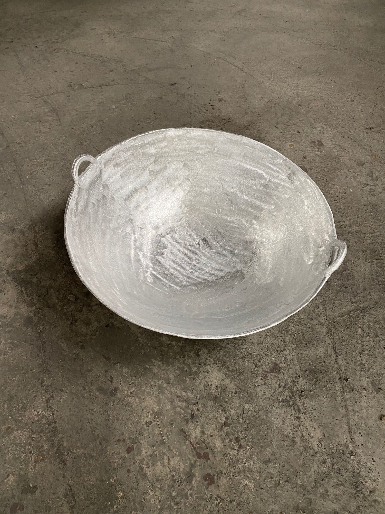Chảo gang đúc đáy võng cỡ lớn 70cm