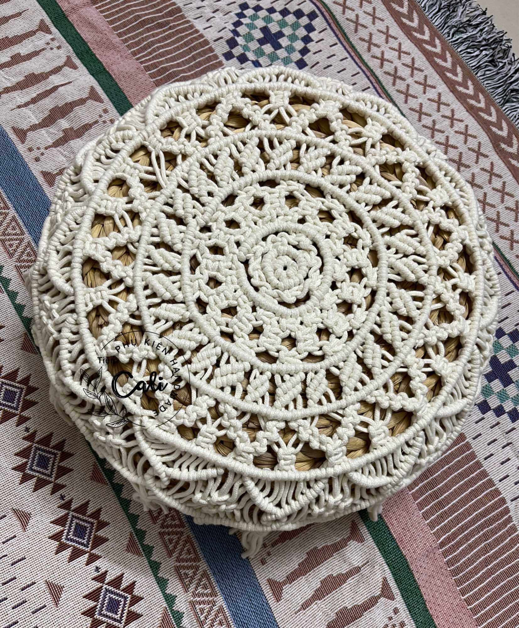 Ghế Đôn Lục Bình Phủ Thảm Macrame trang trí decor vintage