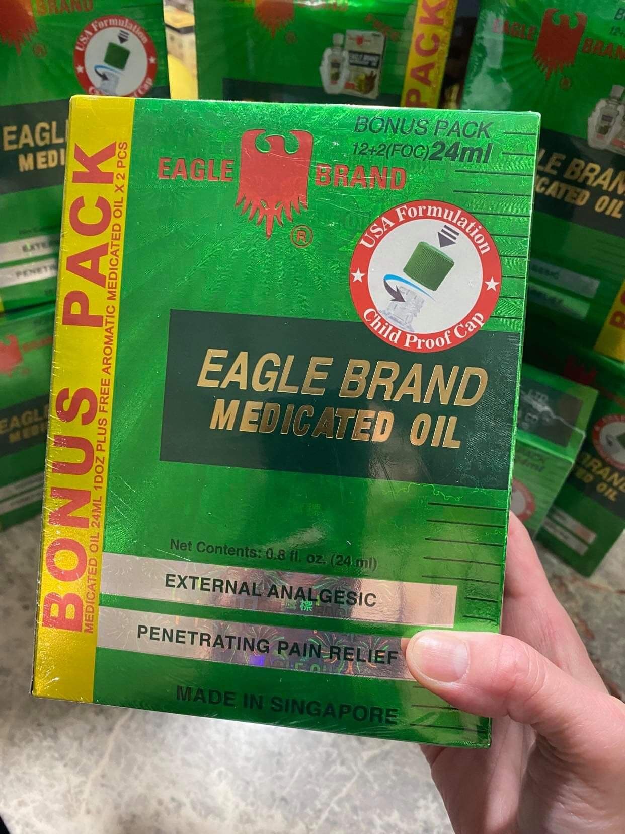 Dầu gió Xanh Con Ó Eagle Brand của Mỹ 24ml