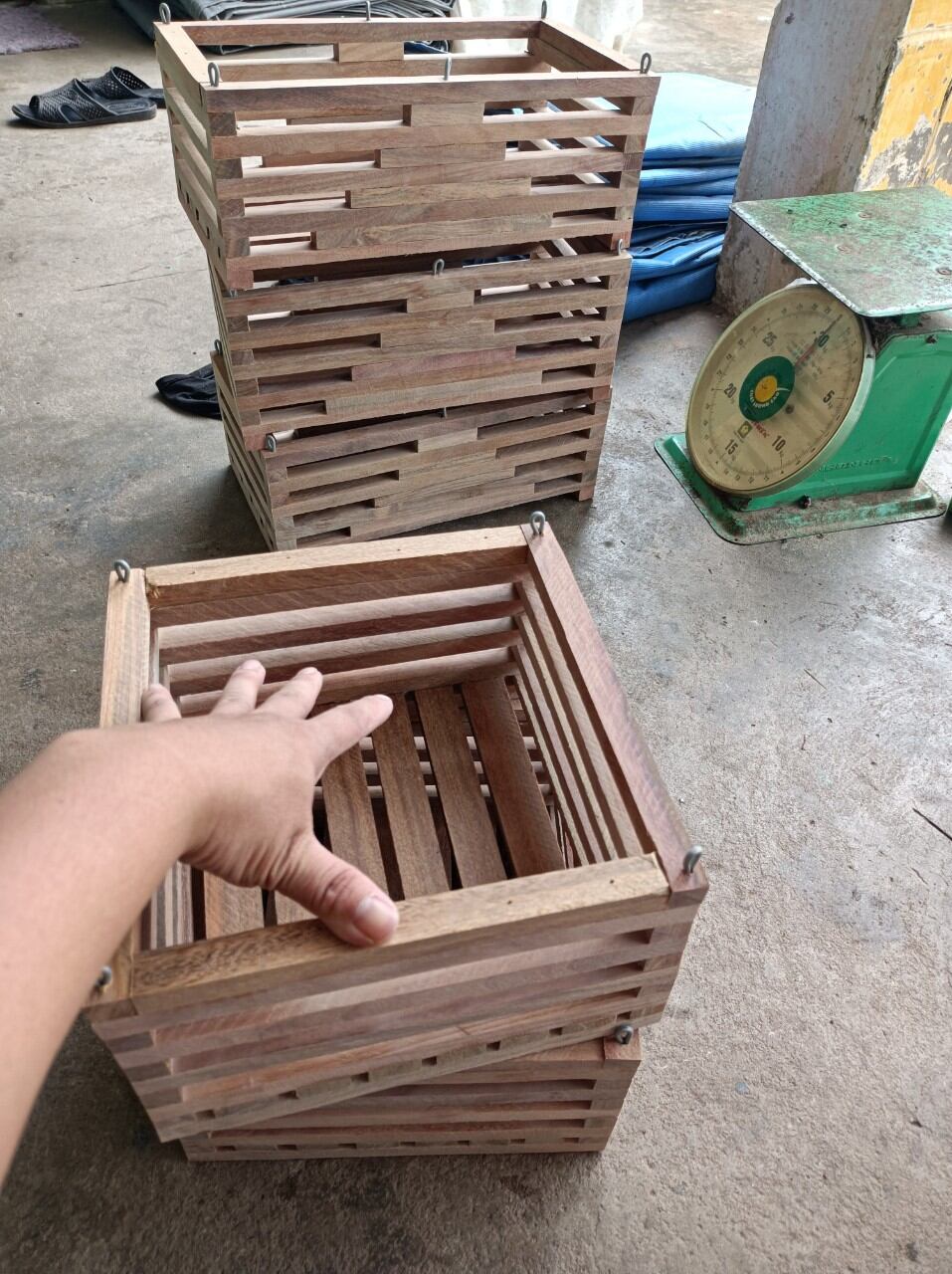 chậu gỗ trồng lan hình vuông 25x25cm