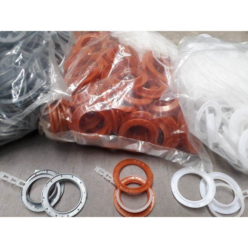 Khoen ore may rèm cửa nhiều màu