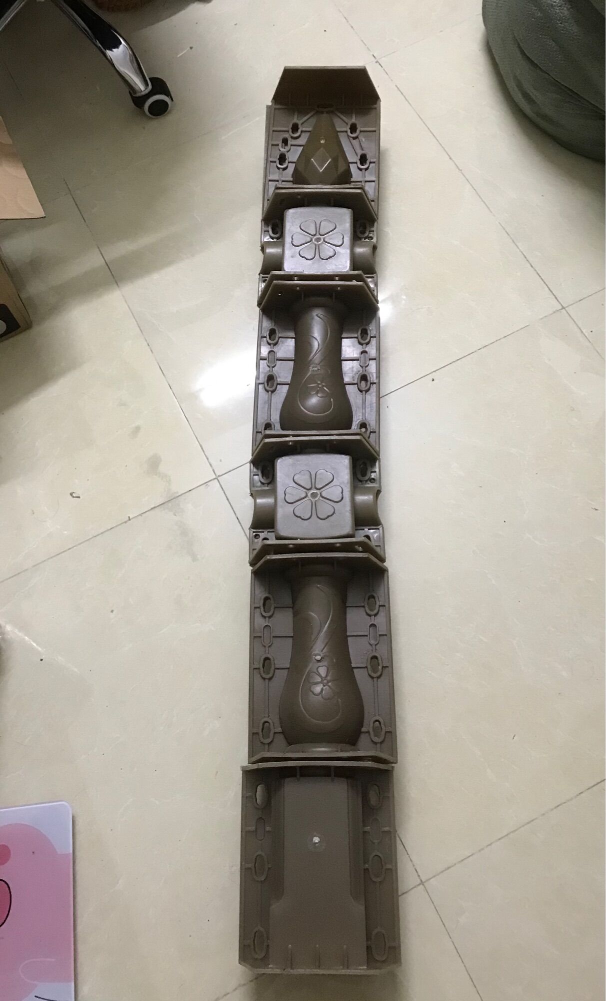 Khuôn hàng rào Kim cương 1m2