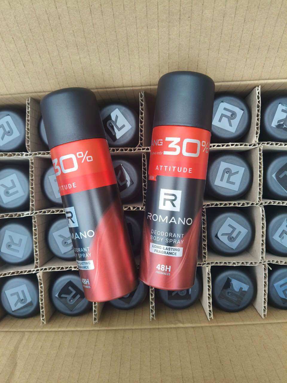 Xịt ngăn mùi toàn thân Romano 150ml