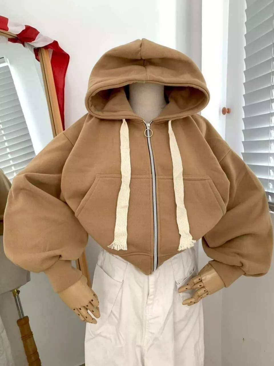 Áo Khoác Croptop dạng ngắn form freesize