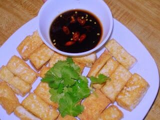 Nước tương Maggi đậm đặc chai 750ml