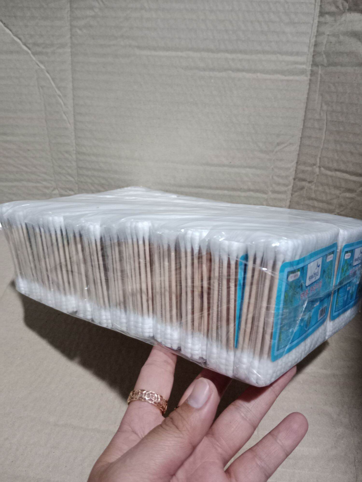 Tăm Bông ráy tai thân gỗ 100 que AquaStar
