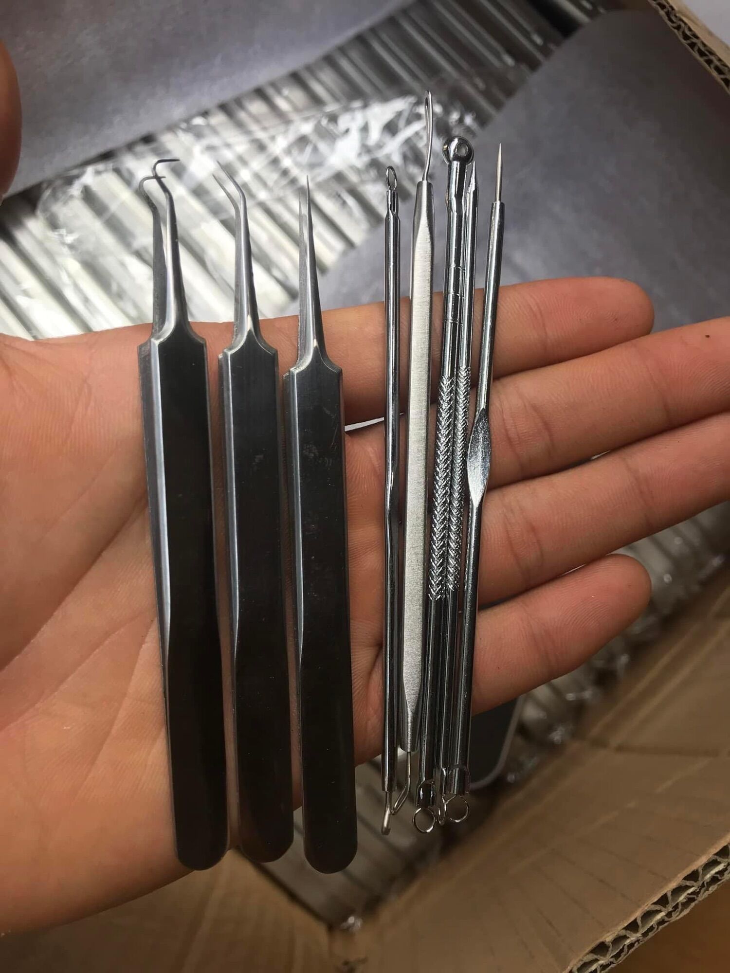 Bộ dụng cụ nặn mụn 8 chi tiết bền, đẹp