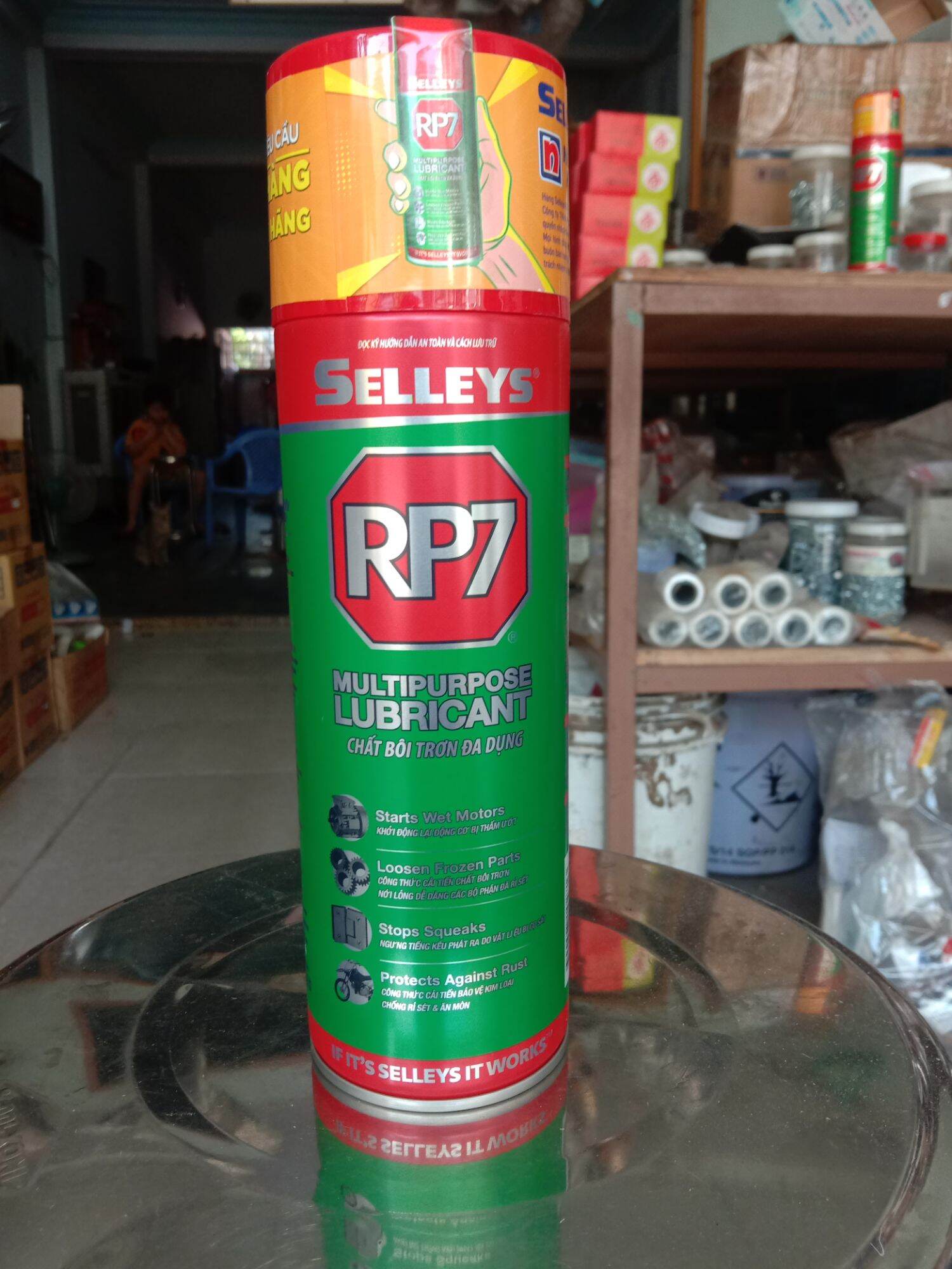 Chai xịt chống rỉ sét và bôi trơn RP7