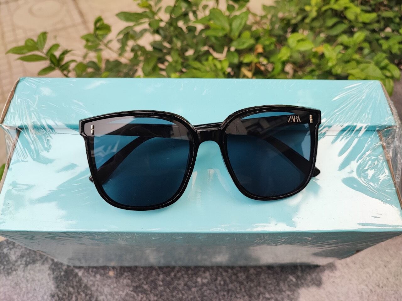 MẮT KÍNH THỜI TRANG ZARA MÀU ĐEN FULL BOX DA CHO NỮ