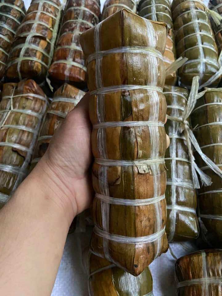1 đòn bánh tét chuối ngon béo