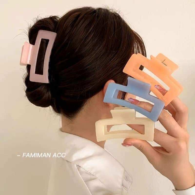 kẹm tóc hàn quốc ( màu ngẩu nhiên)
