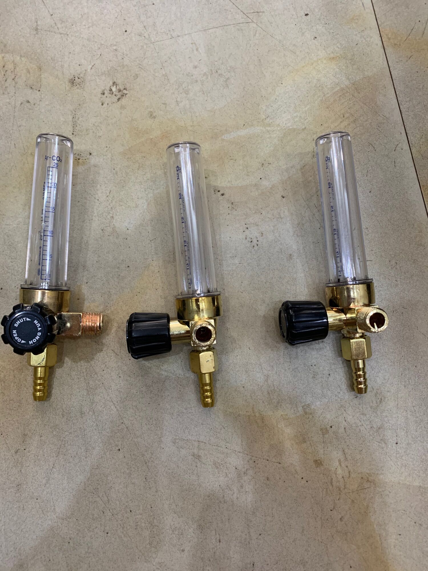 CỘT KHÍ ĐỒNG HỒ CO2 -AGONR-1 CÁI