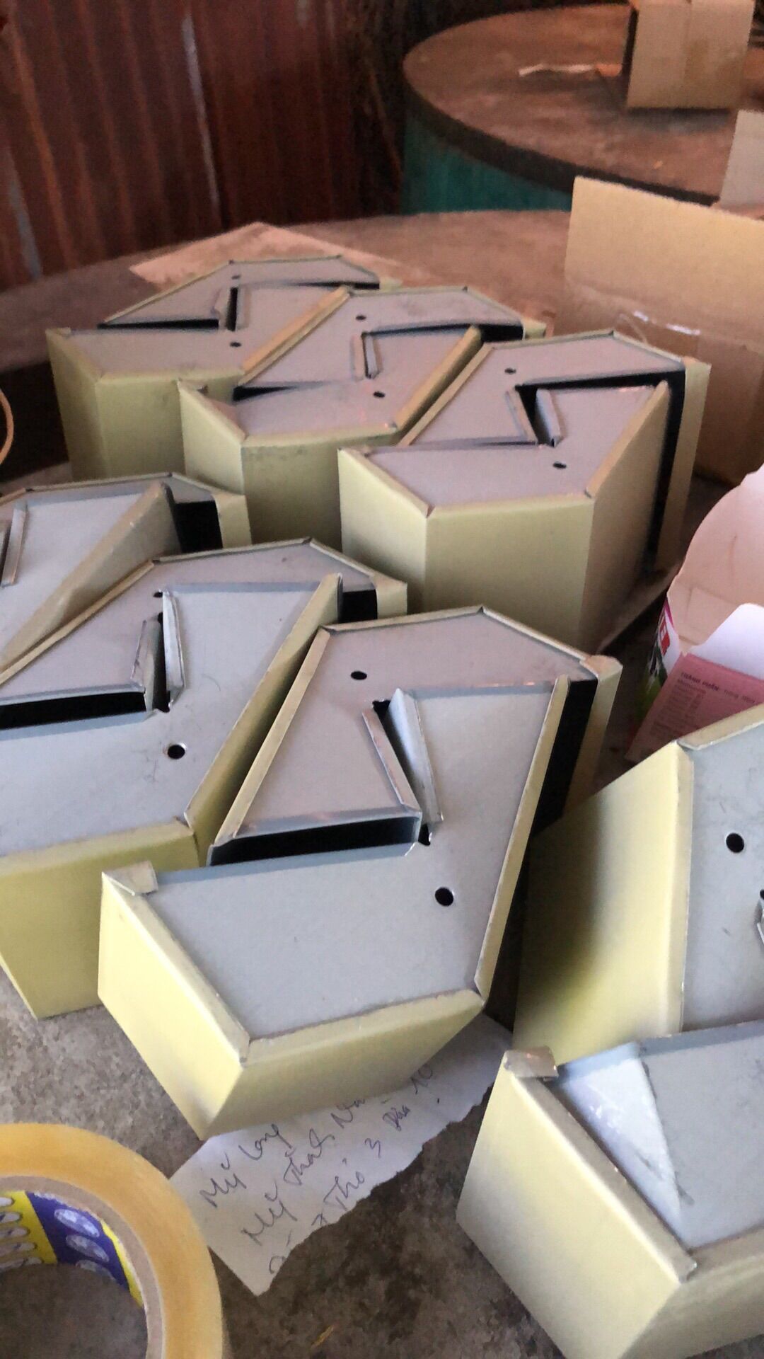 Máng ăn 12cm dành cho thỏ và thú cưng khác