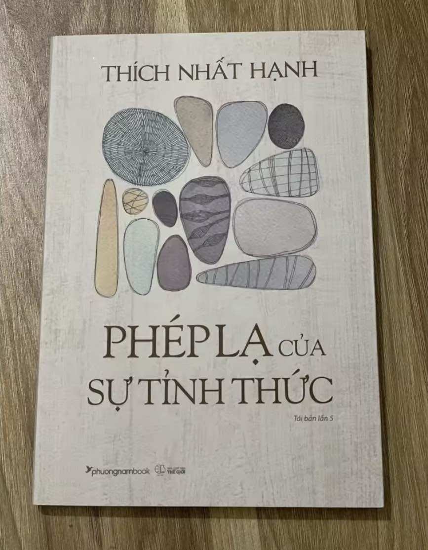 Sách – Phép Lạ Của Sự Tỉnh Thức