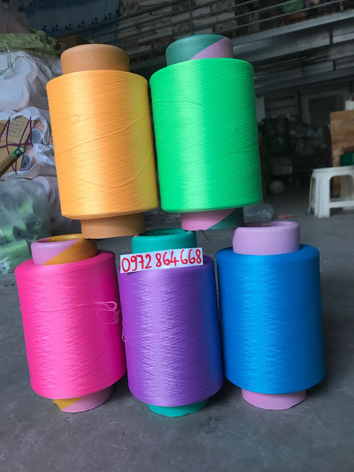 Tơ vắt sổ 150D cuộn lớn 0,75kg và 1kg