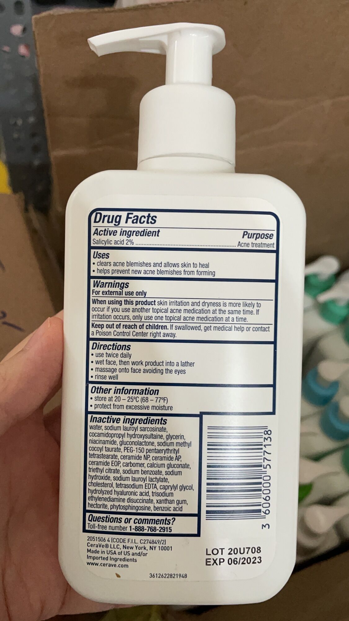 Sữa rửa mặt cho da mụn Cerave Acnes Control Cleanser