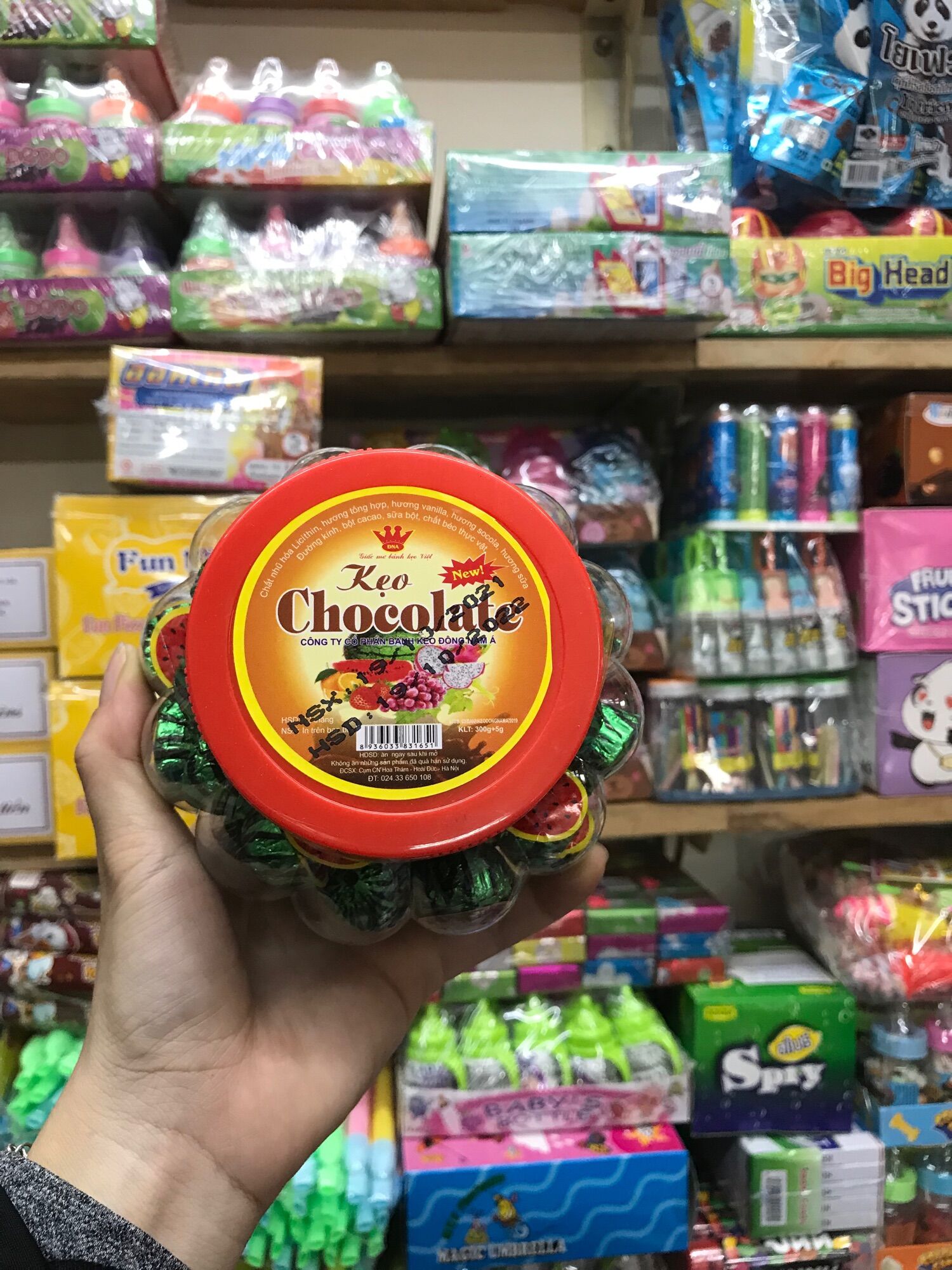 Kẹo Socola Hình Dưa Hấu ( 1 Hộp 300g)