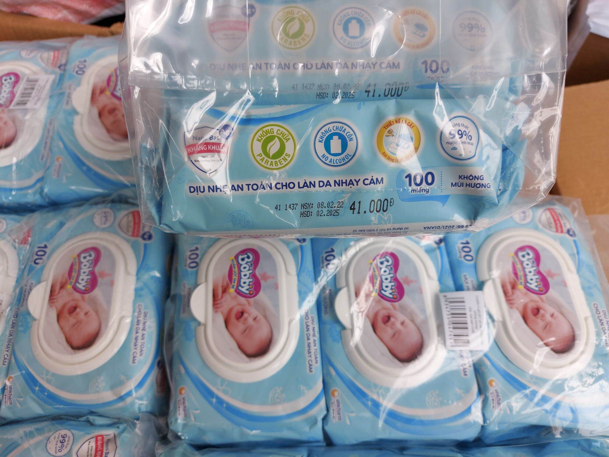 Khăn ướt xanh Bobby care 100 tờ/gói mới