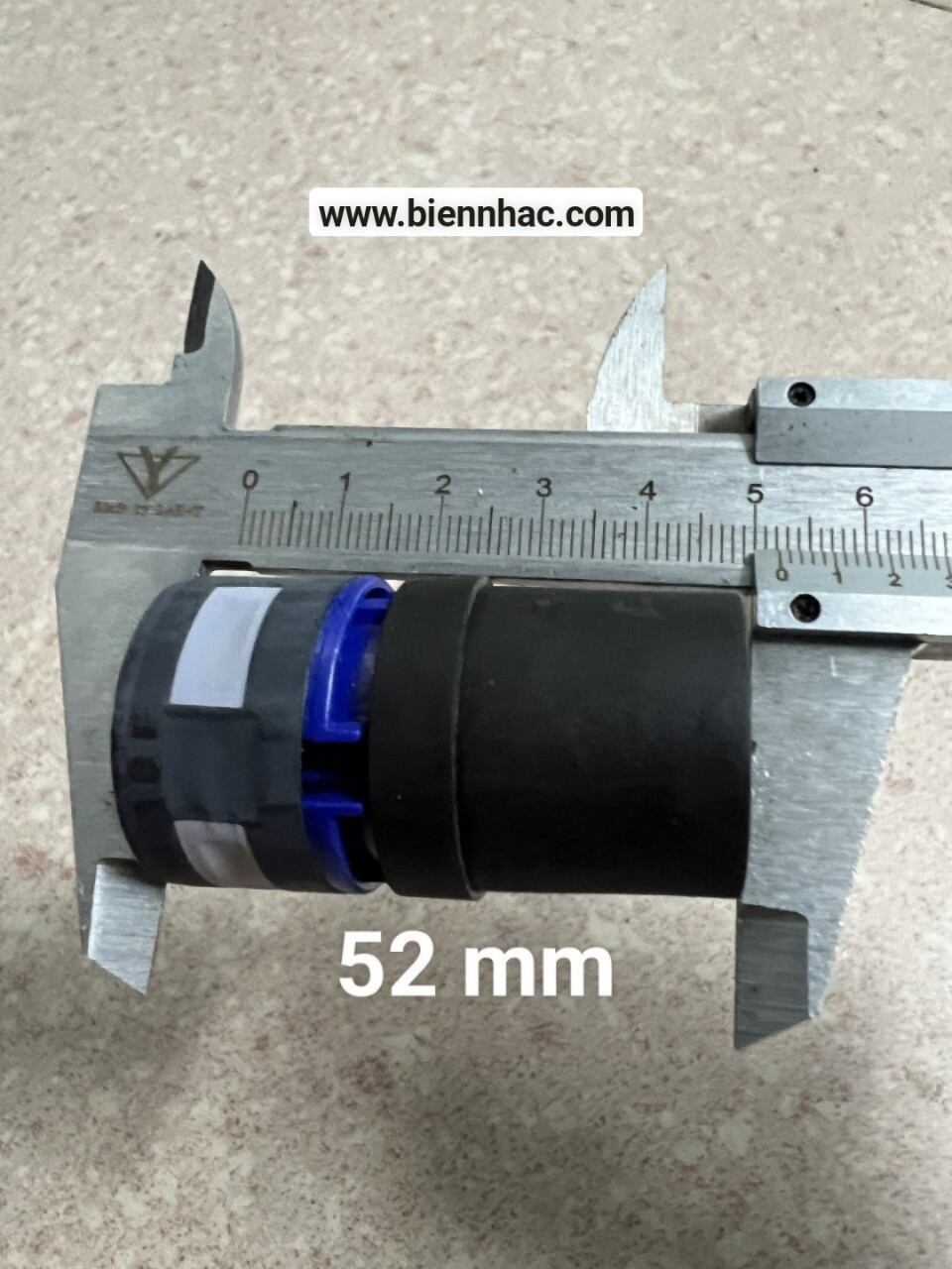 Củ micro db 550 pro