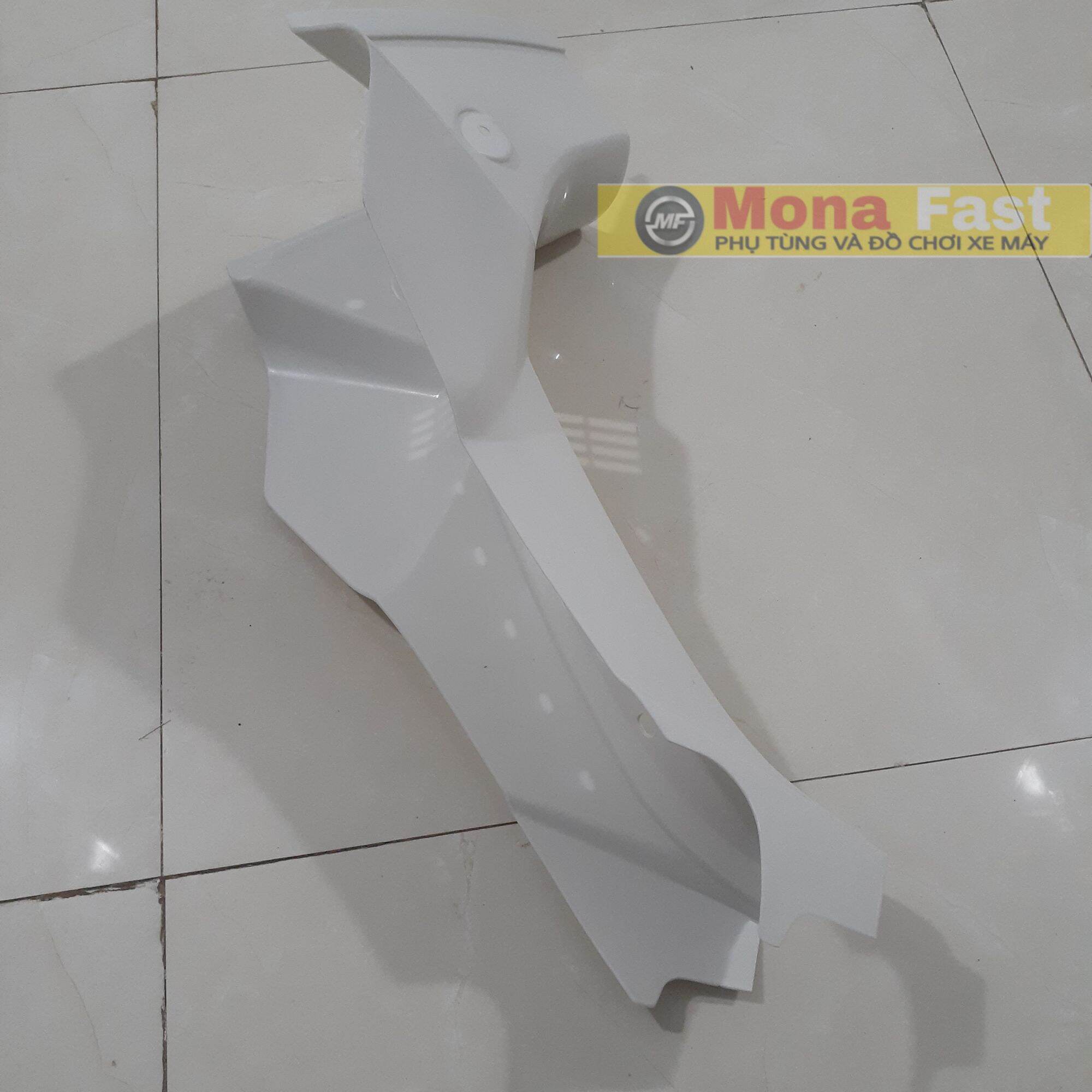 Yếm cắt xe Dream màu trắng