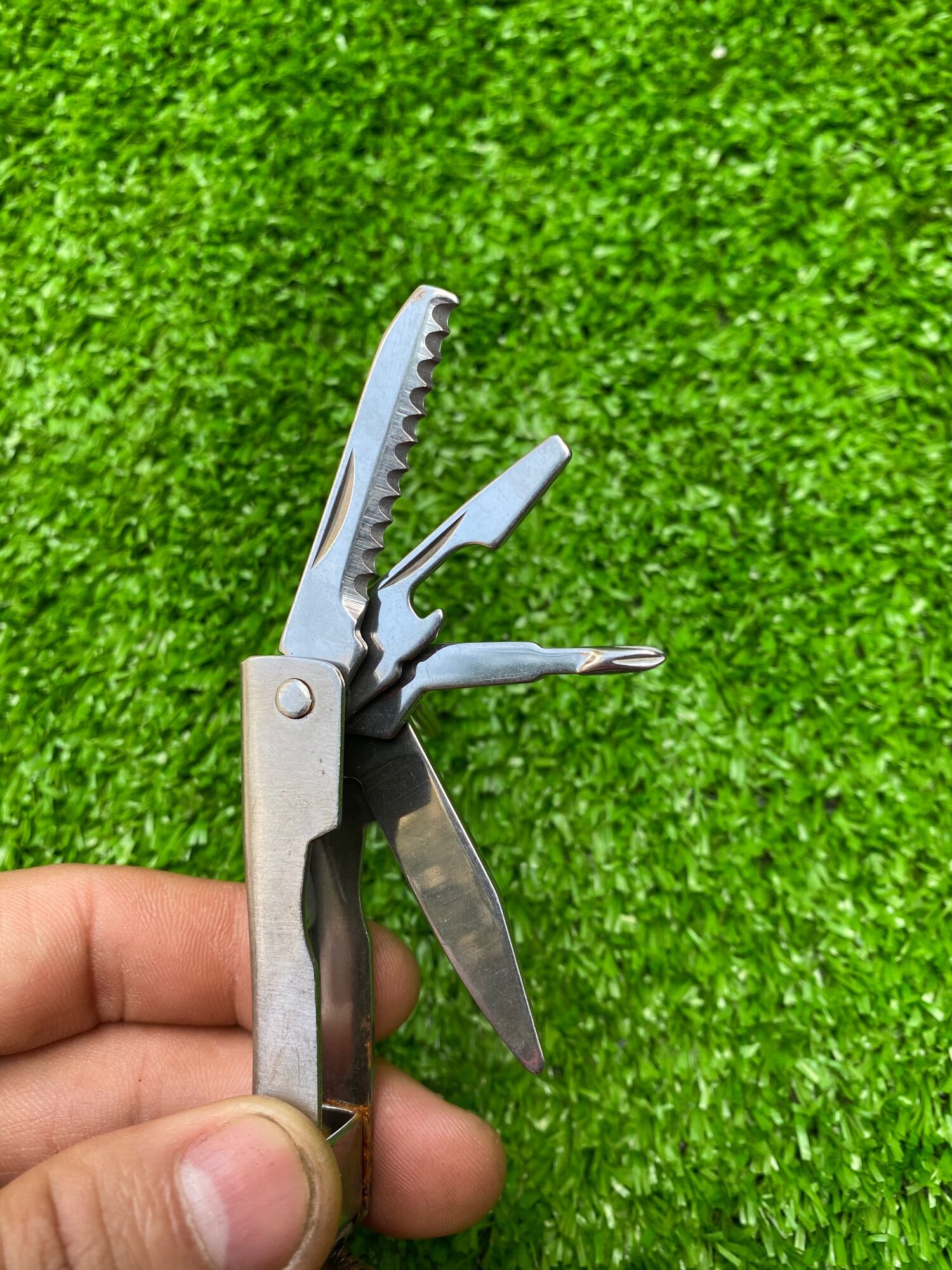 Kềm đa năng nhật bãi, dụng cụ đi rừng